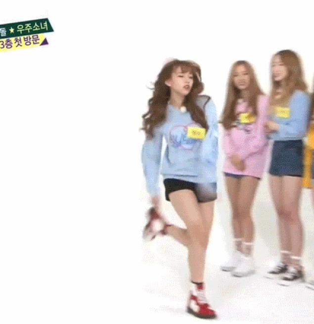 偶像练习生中程潇,程潇空翻许凯偶像练习生