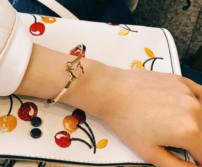 露手腕的季节来了黄金手镯,露手的季节纯银手镯