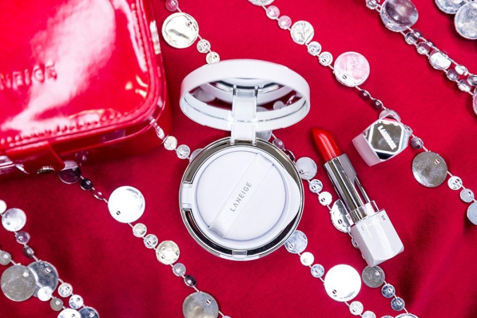 跟着宋慧乔、李圣经一起打造“新年妆”,你看怎么样?