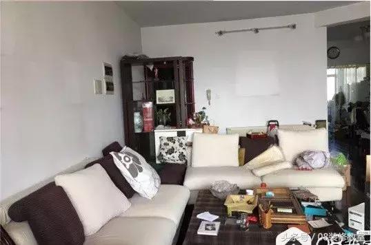 一直在纠结沙发背景墙要不要挂画,今年最流行挂画怎么选