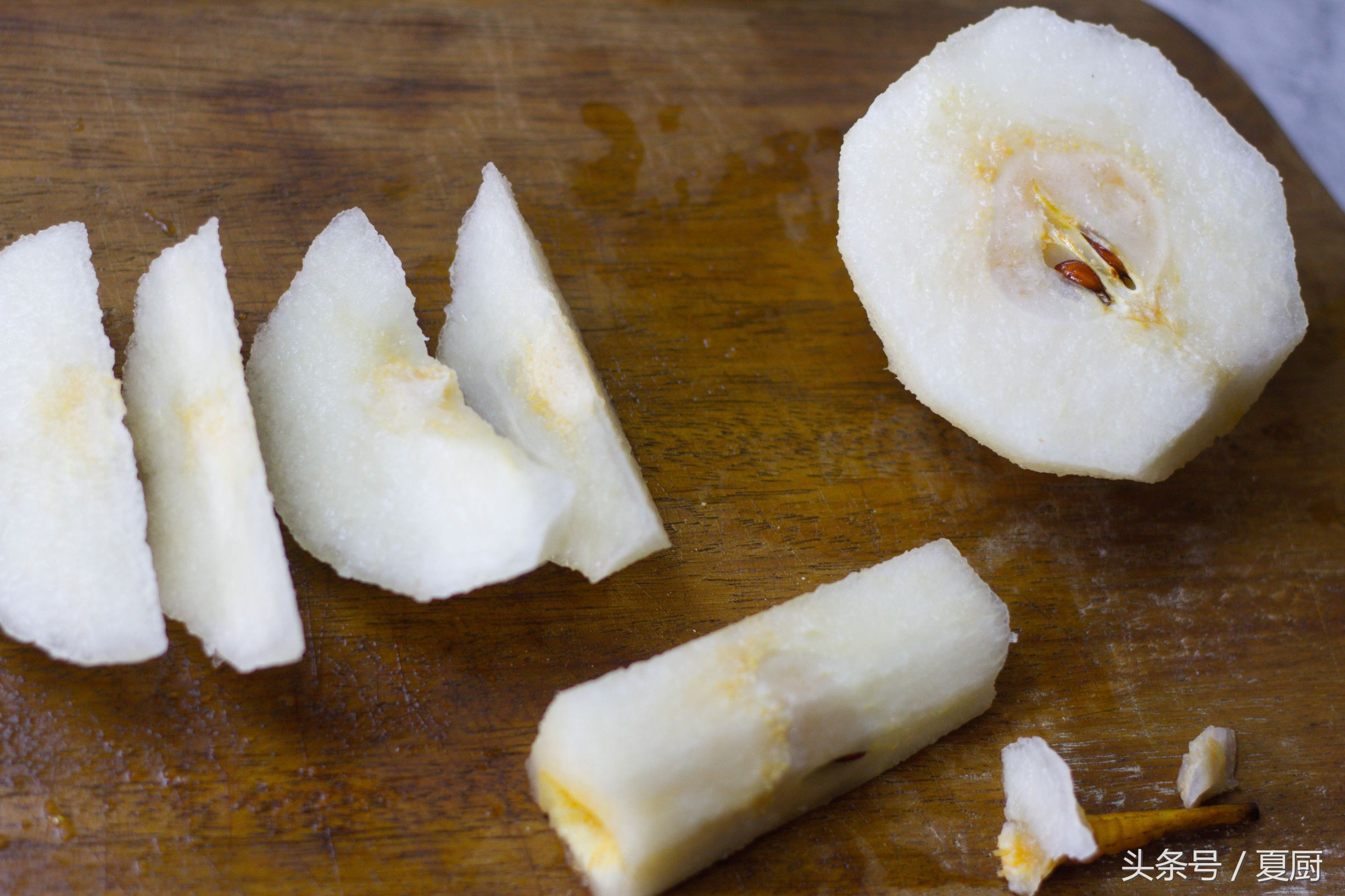 发财中国年吃太多的热气食物，菊花雪梨茶清肺热，性价比很高