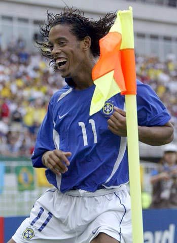 足球史上最强11人阵容图片,足球场上最丑陋的球员