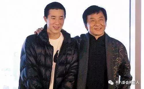 港媒评价柯震东房祖名,房祖名柯震东不同待遇