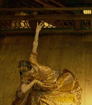 胡旋舞经典视频,胡旋舞有固定动作吗