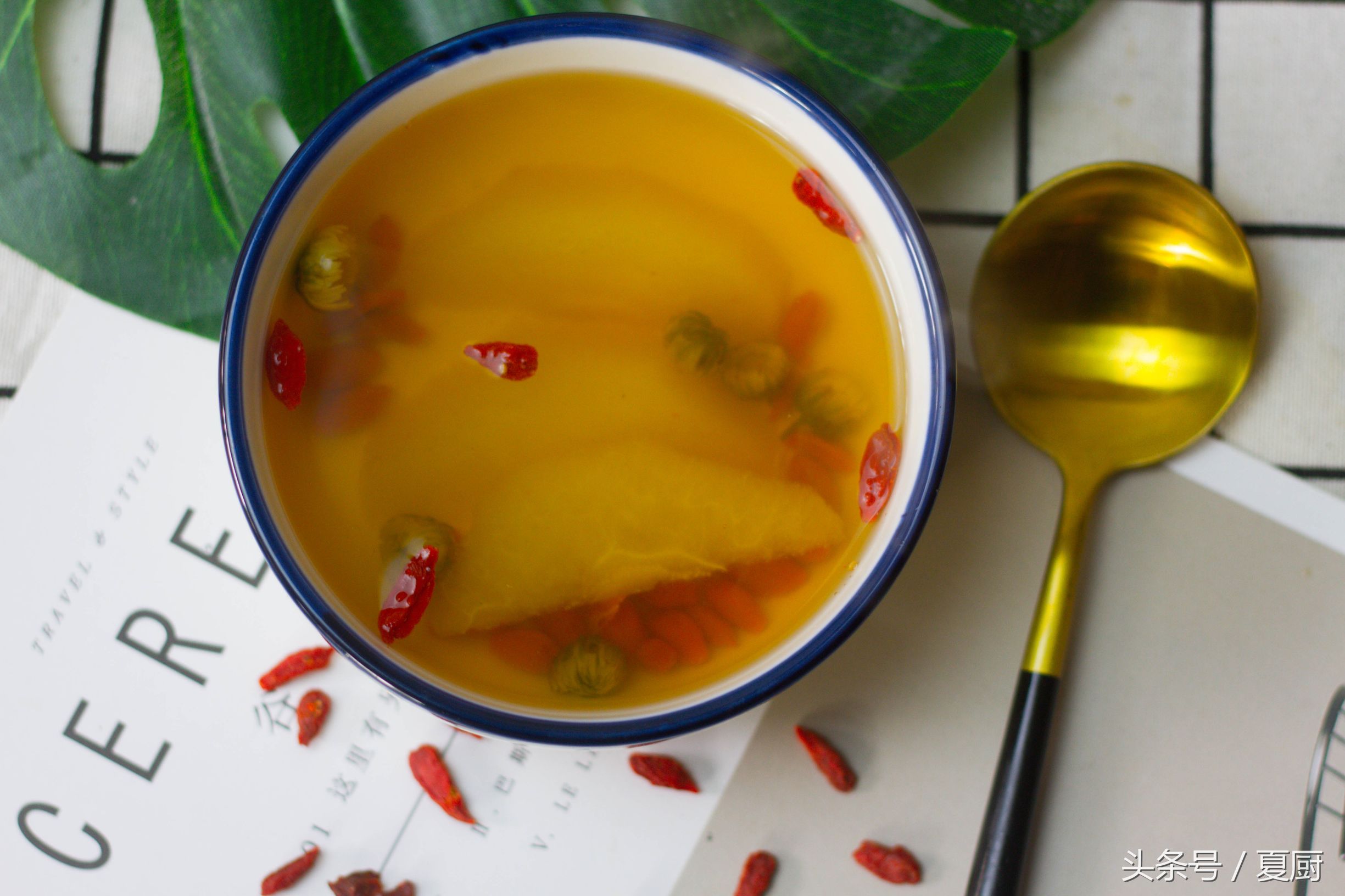 发财中国年吃太多的热气食物，菊花雪梨茶清肺热，性价比很高