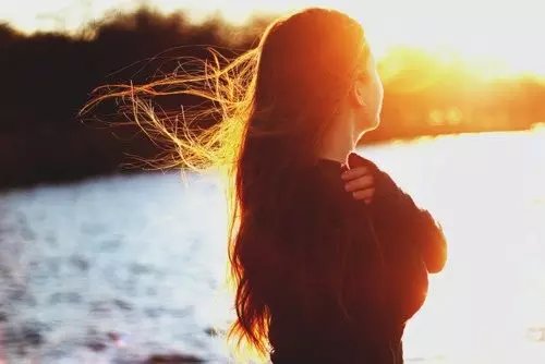 献给故乡的游子歌曲,送给远方游子的英文歌