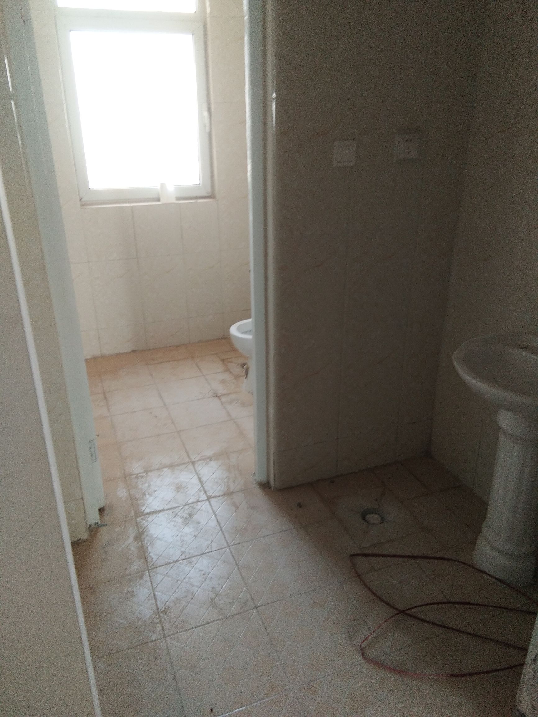 未来到底是自建房好还是高层好,农村是建房好还是买房好