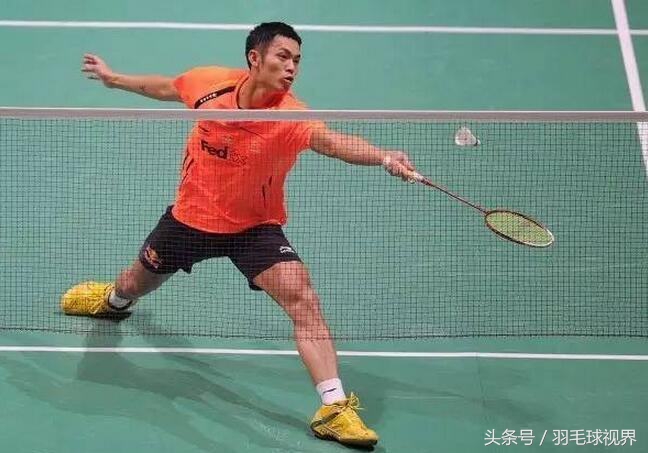 羽毛球发球的4种基本功进来看看,羽毛球如何掌握正确发球