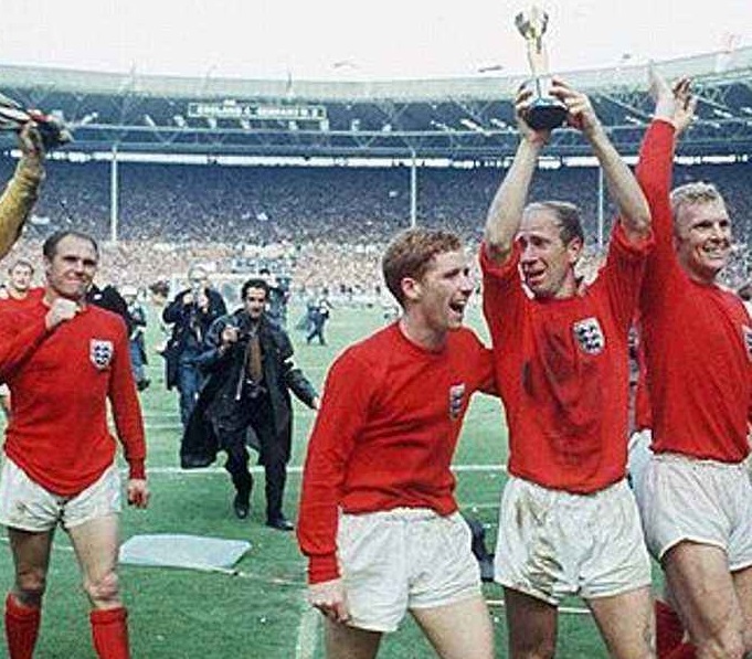 梅西c罗金球同时出场,梅西c罗金球奖拿了几个