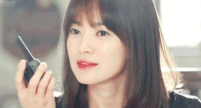 跟着宋慧乔、李圣经一起打造“新年妆”,你看怎么样?