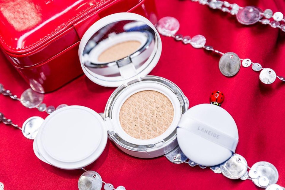 跟着宋慧乔、李圣经一起打造“新年妆”,你看怎么样?