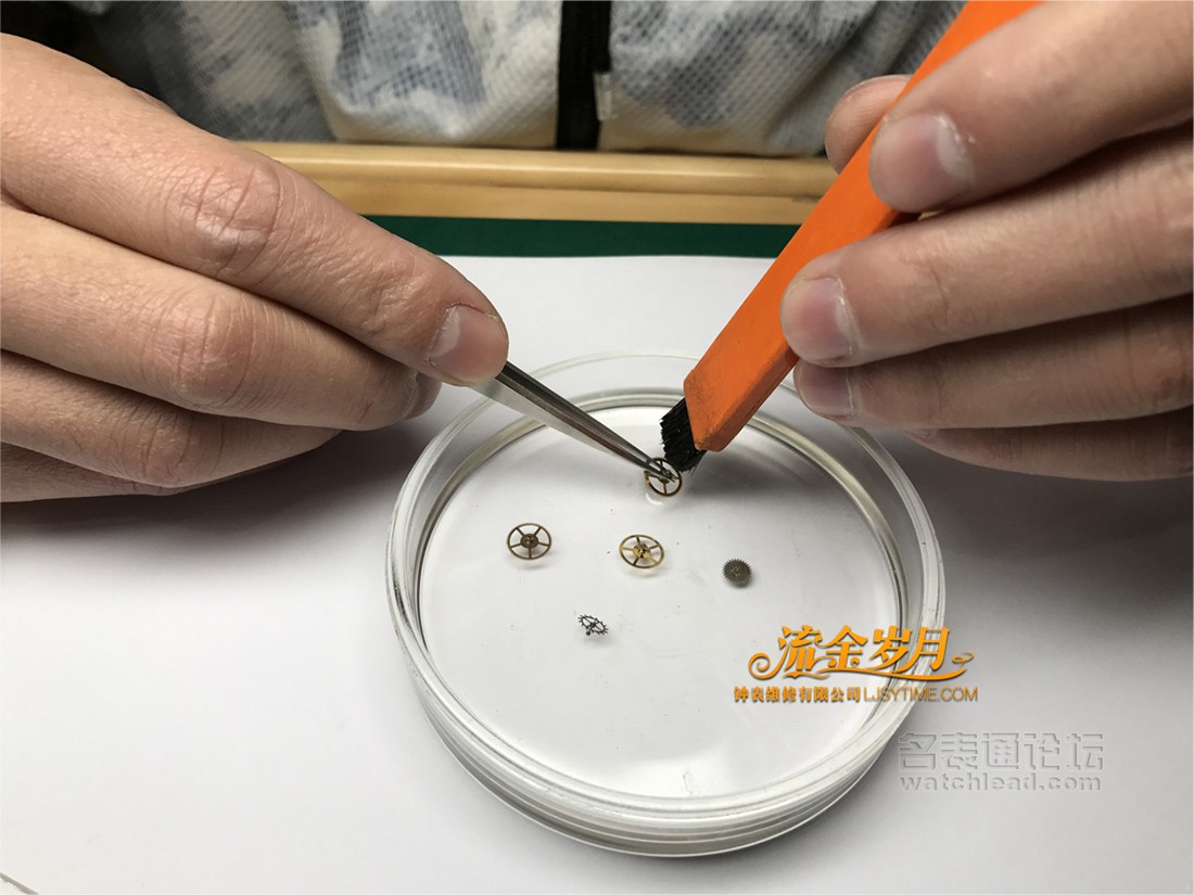 浪琴表如何保养和维修,浪琴手表修表教程