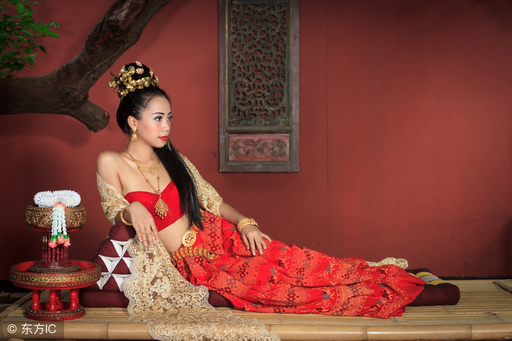 蓝颜知己谁是知心的人,有蓝颜知己的女人的表现