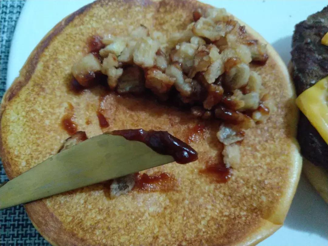 40元一个的汉堡味道如何，汉堡王德州烟熏安格斯厚牛堡测评