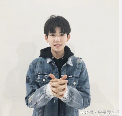 众星齐解锁2018新手势，看手的时候到了