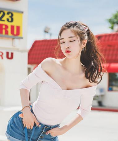 2021年适合大脸最流行的发型,大脸发型女2022流行短发发型减龄