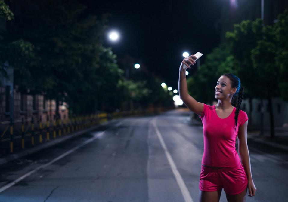 跑步脚腕痛什么原因,跑步脚腕痛怎么做康复训练