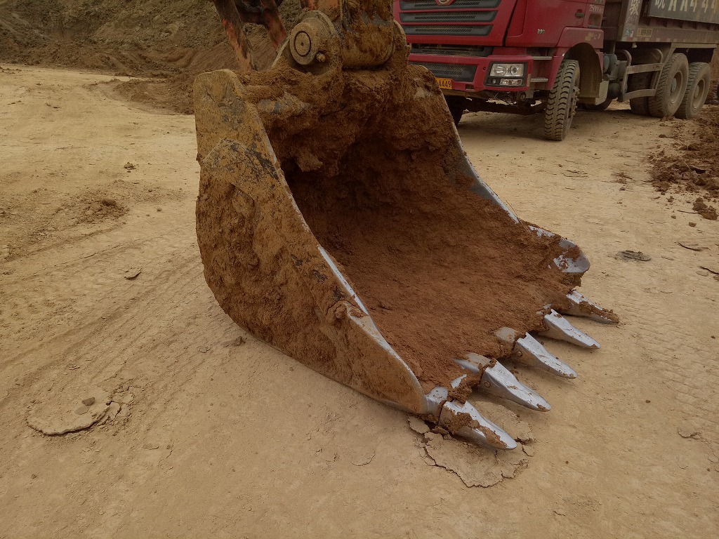 二手斗山140挖掘机,斗山dh220lc-v挖掘机