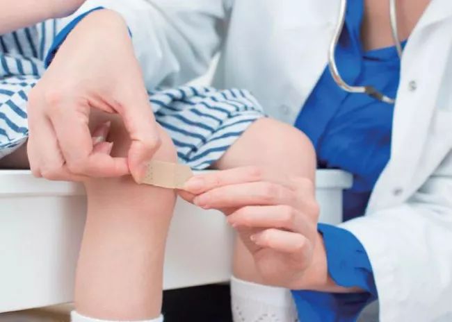 宝宝外伤怎么护理,宝宝常见外伤