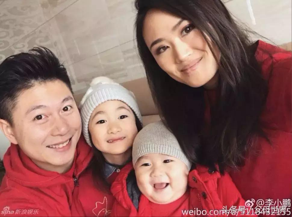 星二代春节穿什么衣服,星二代过年穿什么衣服好看