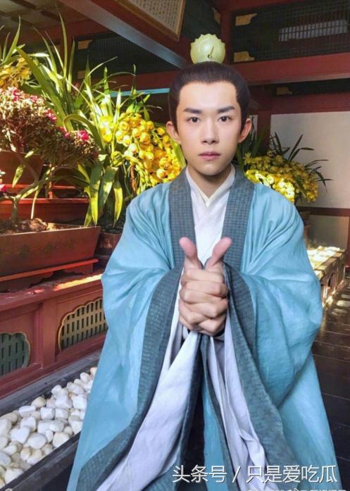 众星齐解锁2018新手势，看手的时候到了