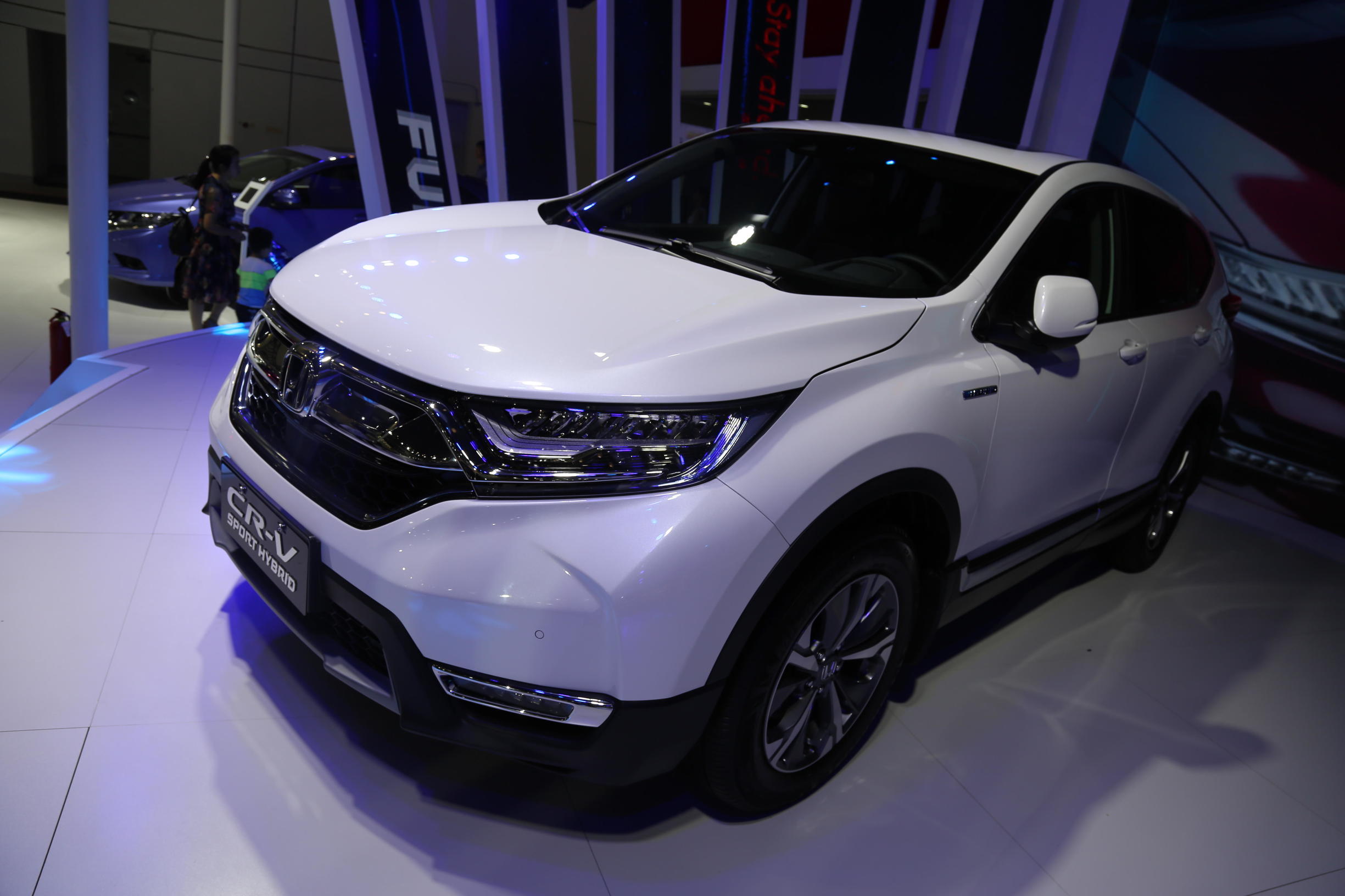 5座suv汉兰达冠道ur-v哪个好,本田ur-v说比冠道大一点是真的吗