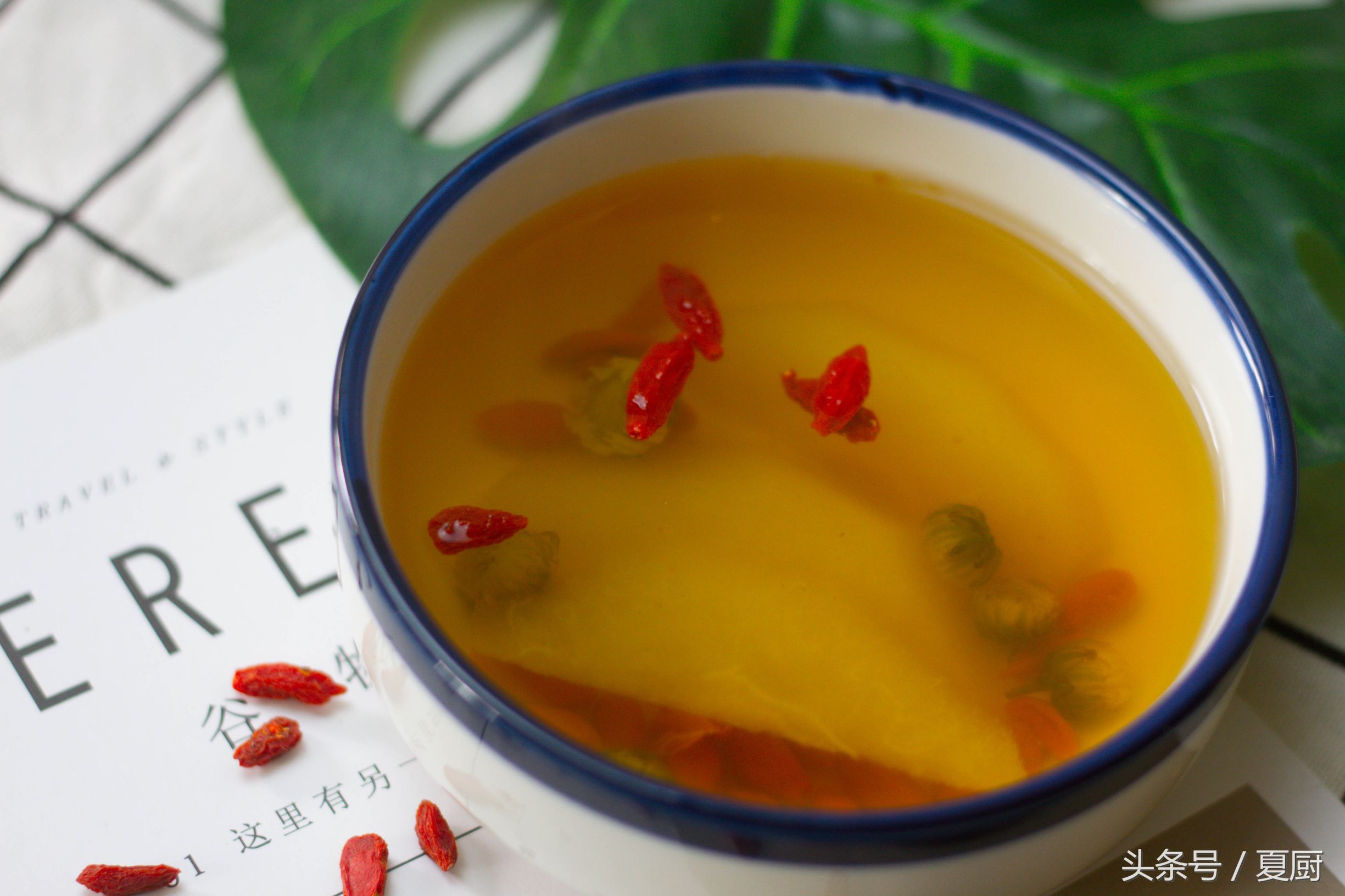 发财中国年吃太多的热气食物，菊花雪梨茶清肺热，性价比很高