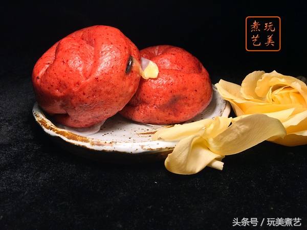 红的出彩与自信,丰富内涵不是吹出来