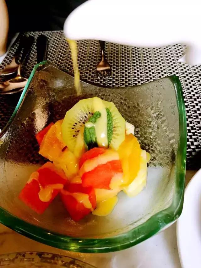 西堤牛排餐前面包怎么吃,西堤厚牛排餐前面包