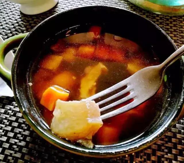 西堤牛排餐前面包怎么吃,西堤厚牛排餐前面包