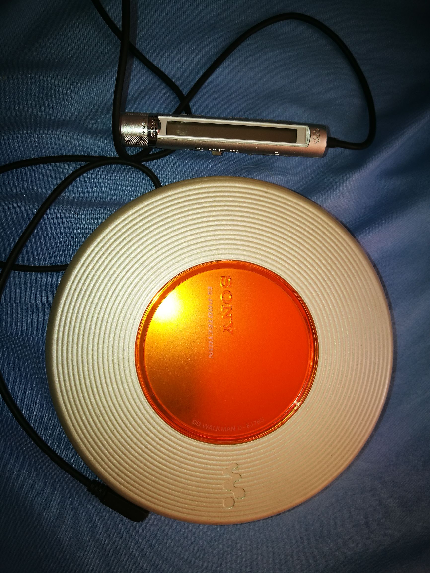 80年代cd随身听多少钱,80年代cd随身听