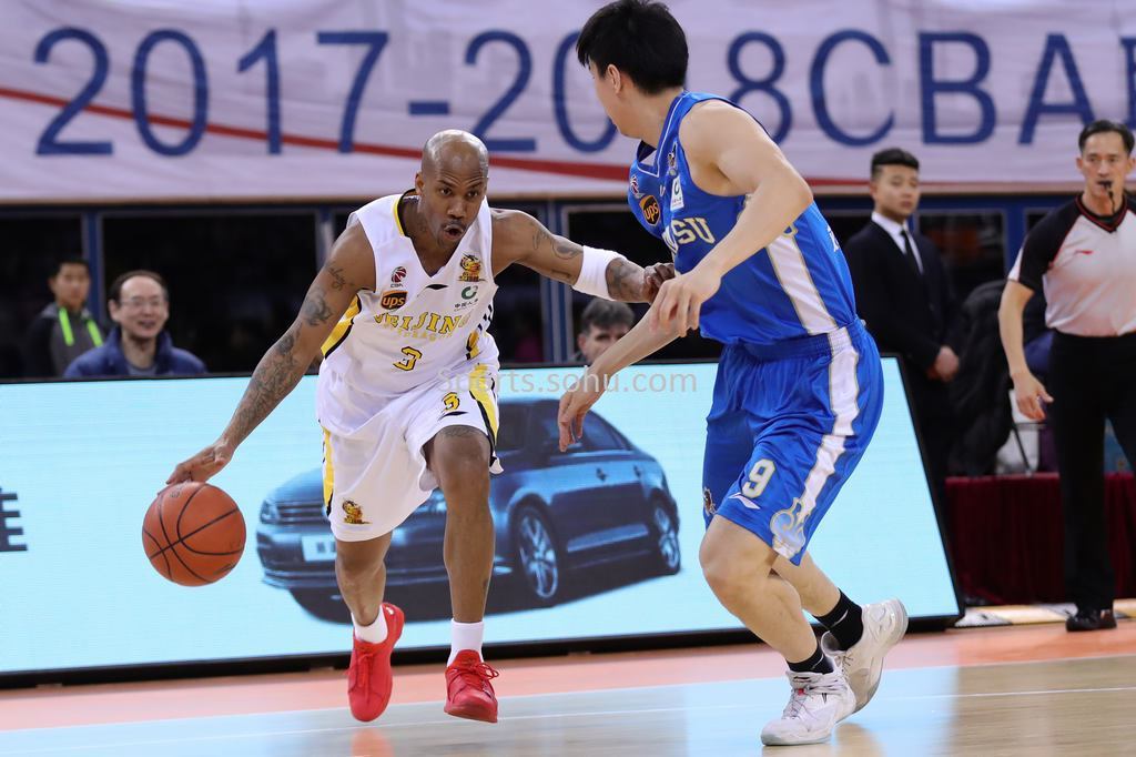 难说再见96黄金一代，传奇谢幕马布里砍20分北控主场胜江苏