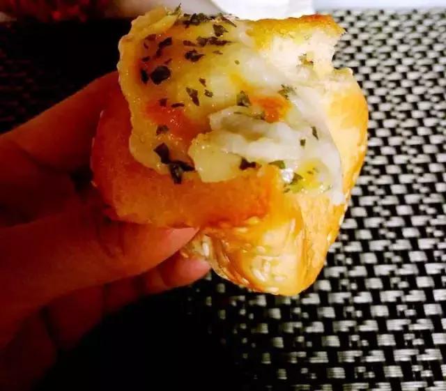 西堤牛排餐前面包怎么吃,西堤厚牛排餐前面包