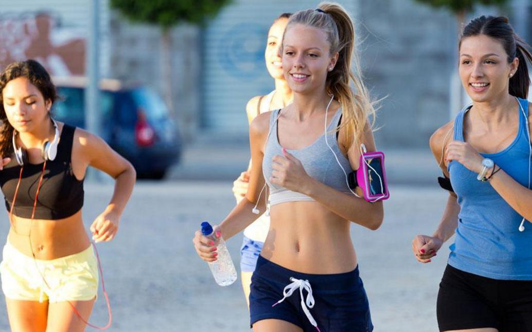 跑步脚腕痛什么原因,跑步脚腕痛怎么做康复训练