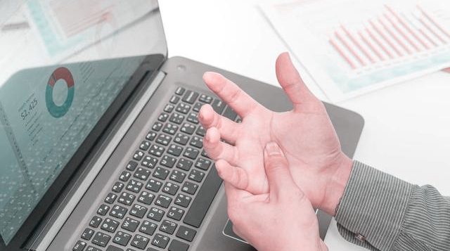 腱鞘炎囊肿贴什么可以缓解疼痛,手指疼痛是腱鞘炎咋回事