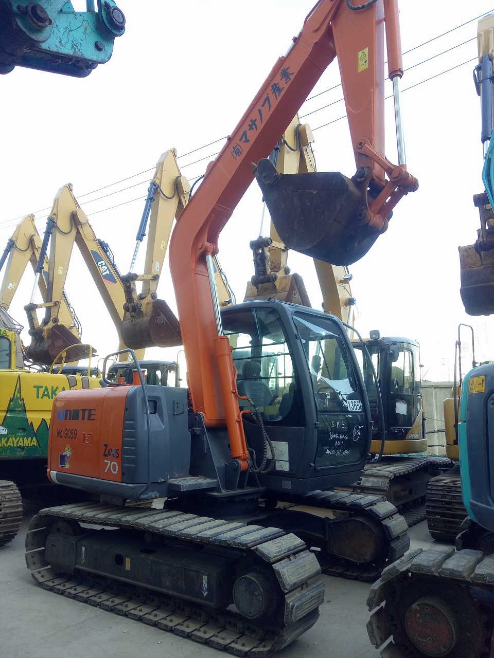 二手日立670挖掘机价格及图片,新款二手日立纯进口挖掘机200型