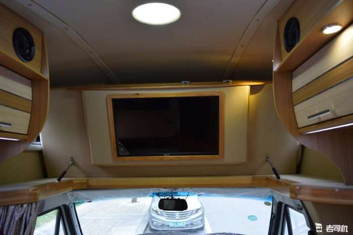 大通b型国产房车最新款,上汽大通maxusv80长轴中顶房车