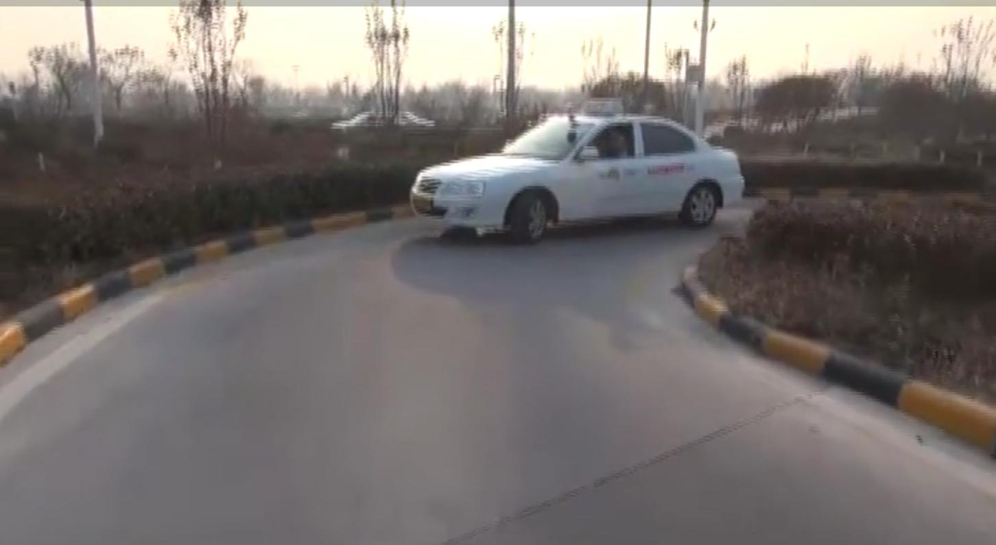 科目二踩离合器脚软得发抖,考驾照科目二为什么脚发抖