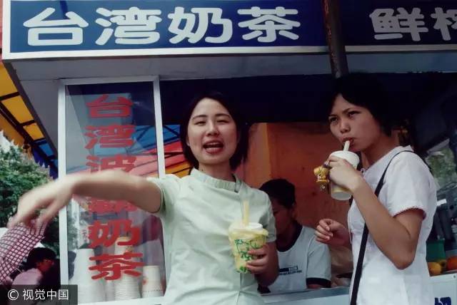 214防忽悠：背后有爱情故事的奶茶，其实没奶也没茶，还可能发福