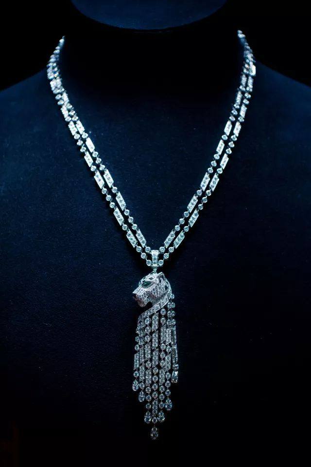 英皇传世王冠这还是我认识的那个顶级奢华珠宝品牌Cartier吗?