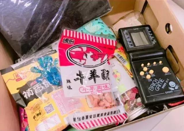 明星送媒体礼物,明星新年礼物送什么