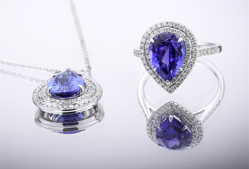 彩钻配什么颜色衣服,七彩钻宝石搭配衣服