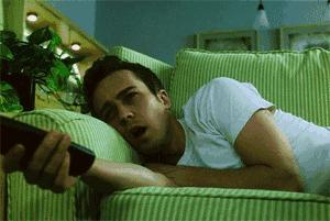 老司机在抢车位,车位免费停车攻略