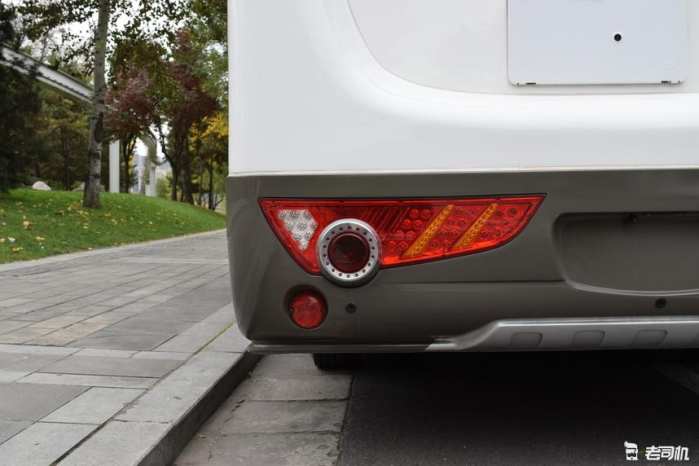 大通b型国产房车最新款,上汽大通maxusv80长轴中顶房车