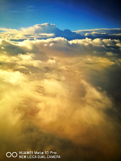 华为mate10能不能充电,华为mate10带不带无线充电功能