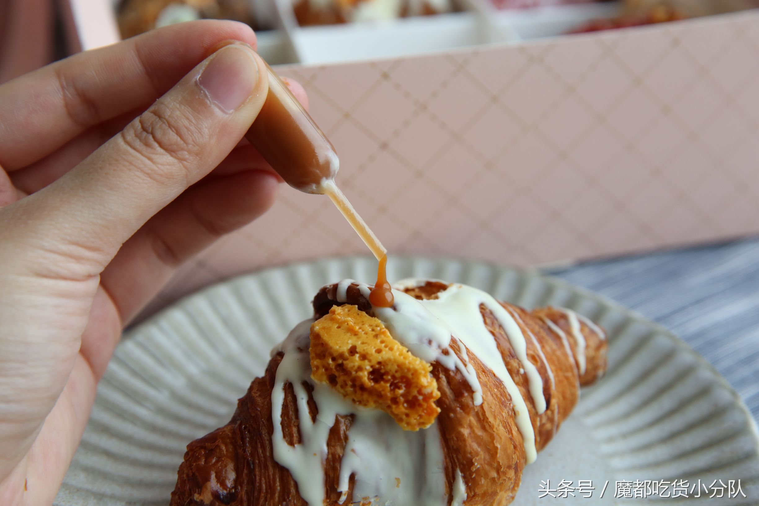 星巴克甜品价格是不是统一的,星巴克现在的甜品