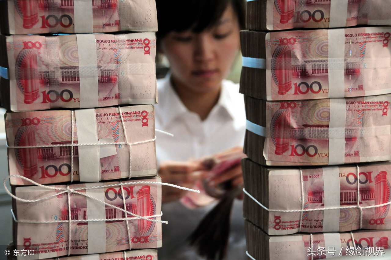 一万块钱存余额宝一年能拿多少钱,十万块钱存余额宝一年能有多少钱