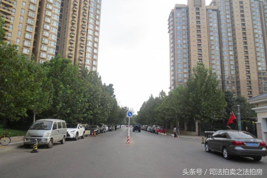 司法拍卖198平米复式楼,世茂奥临花园法拍房