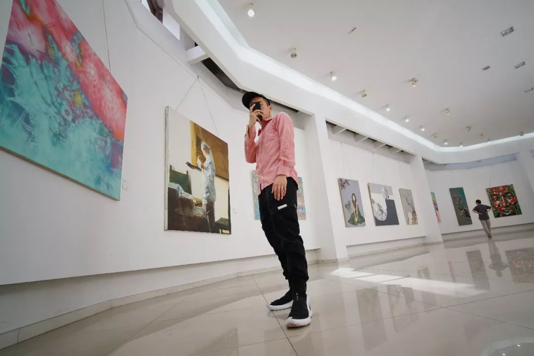 大学四年，我赚到人生第一个十万，去了十个省市，三个国家