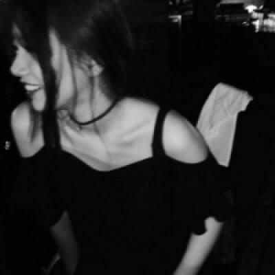 榛戠櫧棰撳簾澶村儚,棰撳簾鐨勫ご鍍忓コ